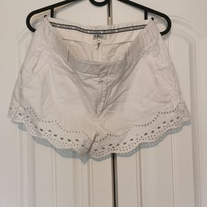 Scalloped white Buffalo shorts
